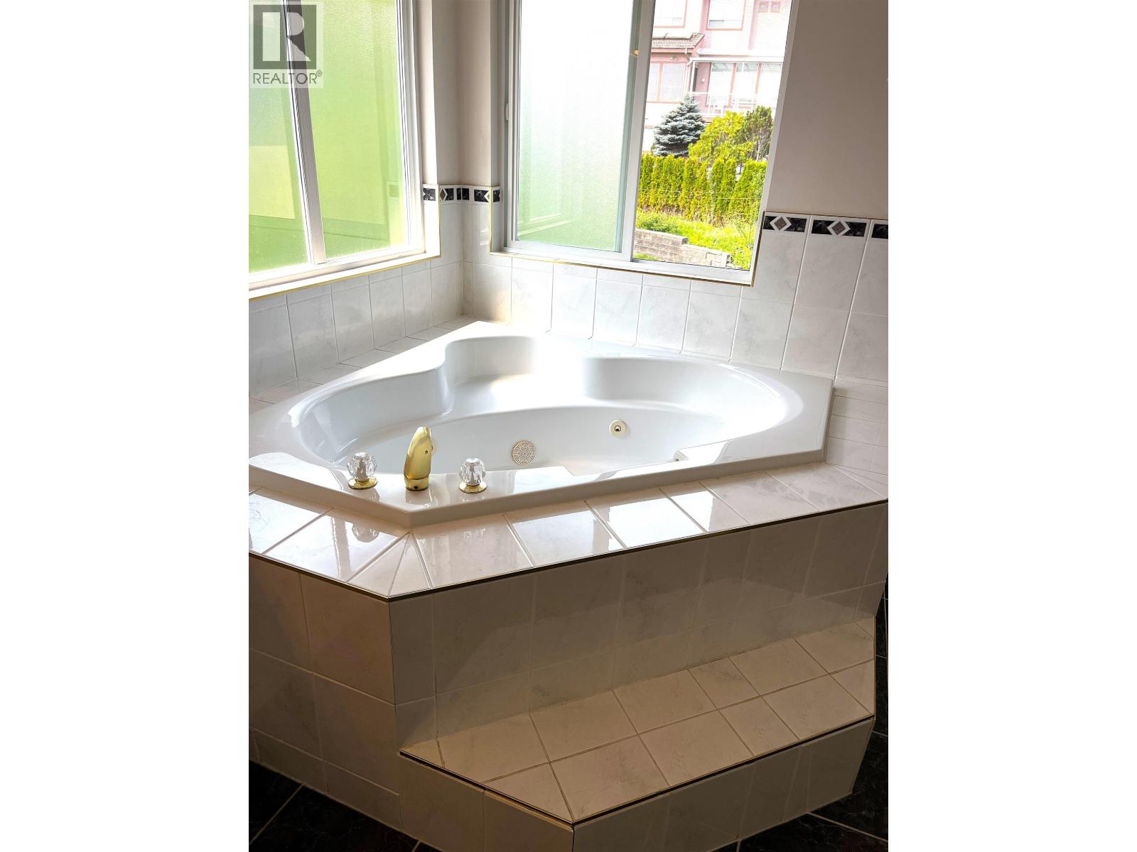 3147 Silverthrone Drive, Coquitlam, British Columbia  V3E 3C3 - Photo 37 - R3054784