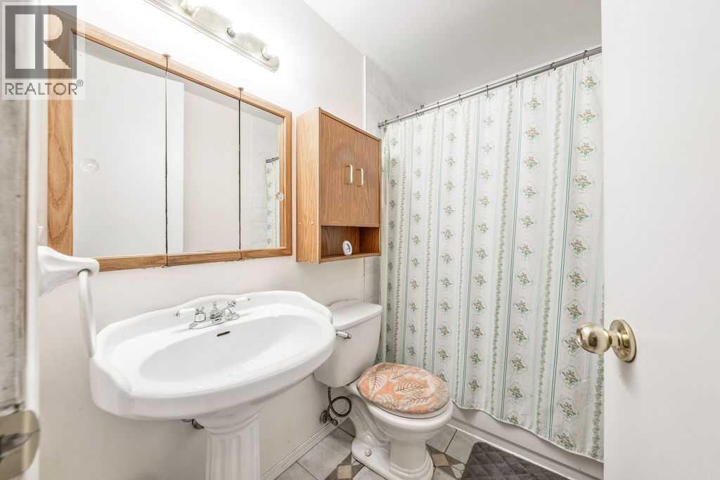 354 Maitland Hill Ne, Calgary, Alberta  T2A 5V3 - Photo 15 - A2260586