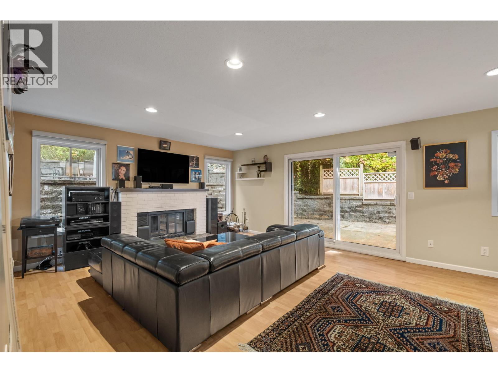 311 April Road, Port Moody, British Columbia  V3H 3Y9 - Photo 10 - R3060366