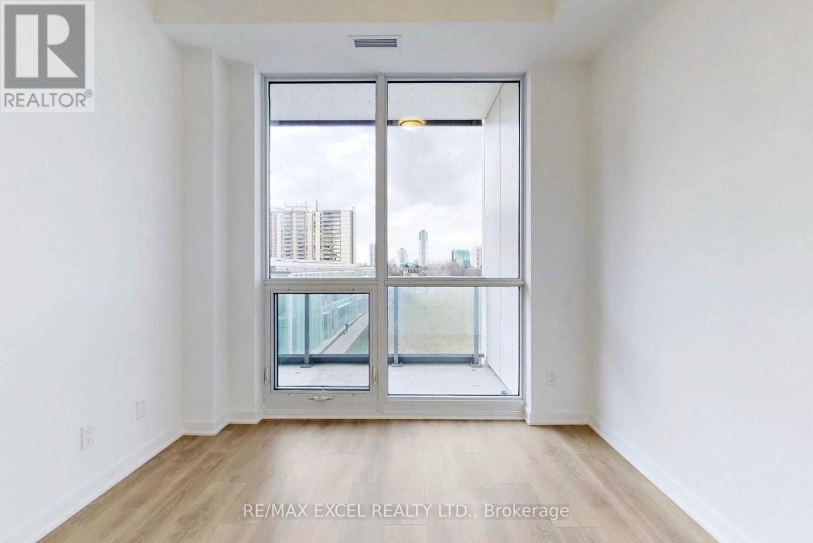 307 - 38 Forest Manor Road, Toronto, Ontario  M2J 0H4 - Photo 9 - C12472834