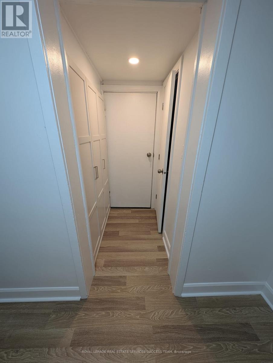 Bsmt - 10 Don Mills Road, Toronto, Ontario  M4J 3Z7 - Photo 14 - E12435869