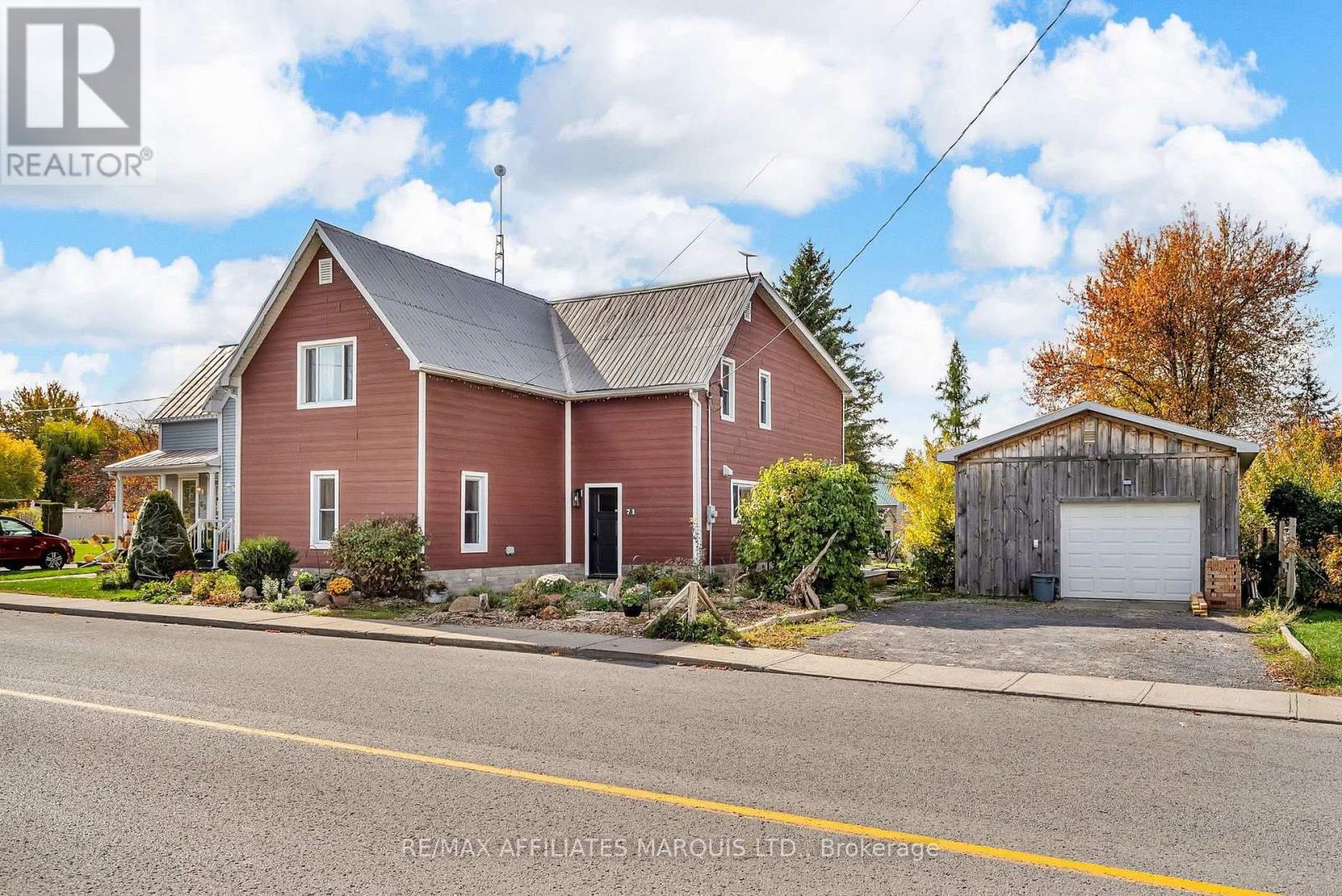 71 MAIN STREET, South Stormont, Ontario