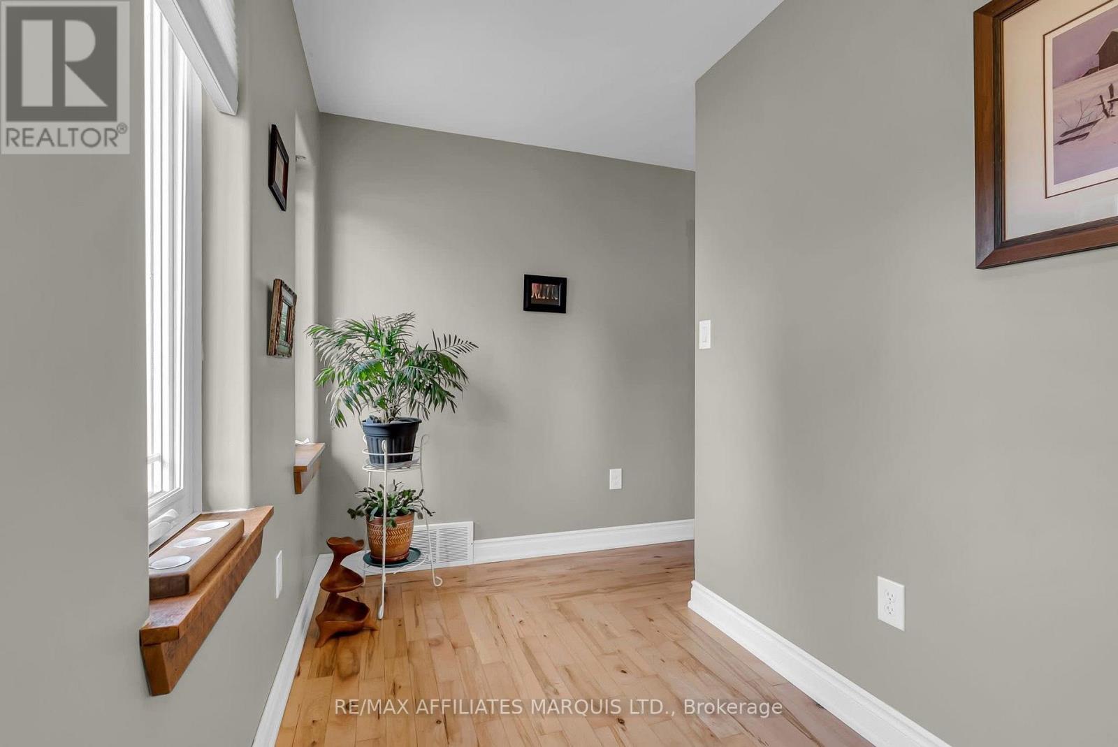 71 Main Street, South Stormont, Ontario  K0C 1Y0 - Photo 33 - X12472926