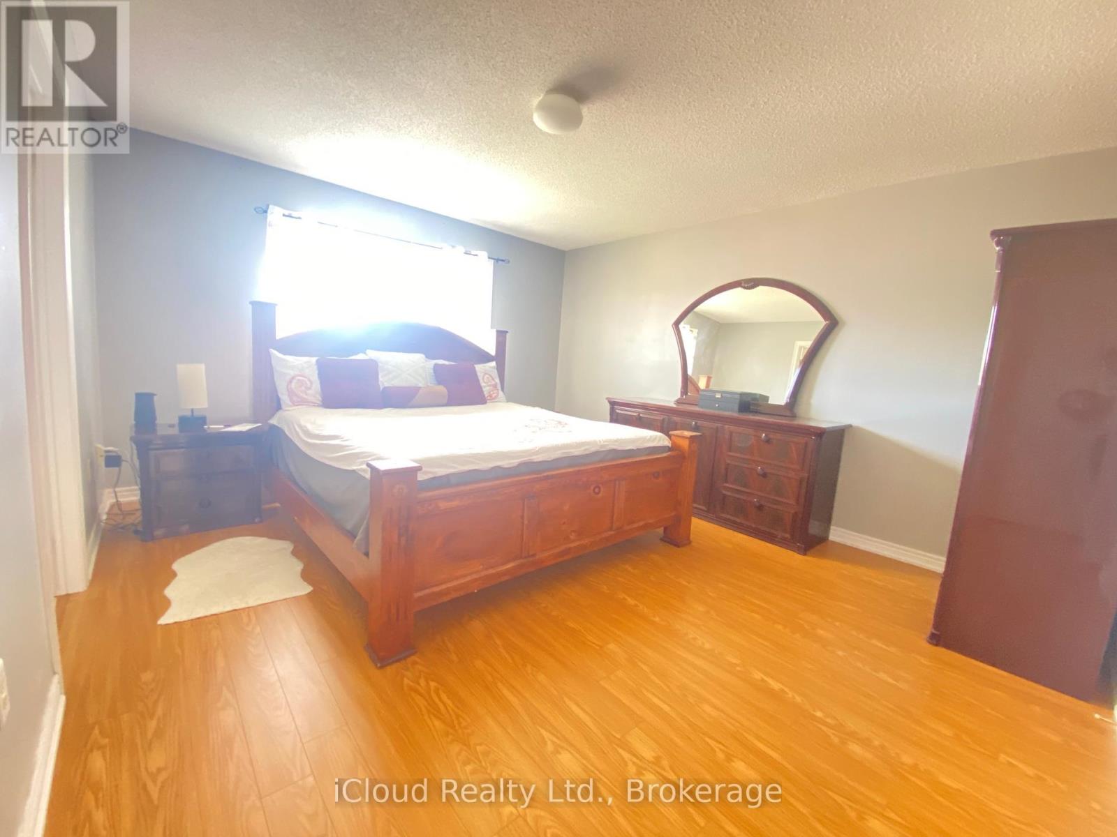 329 Ellwood Drive W, Caledon, Ontario  L7E 2G9 - Photo 23 - W12366869
