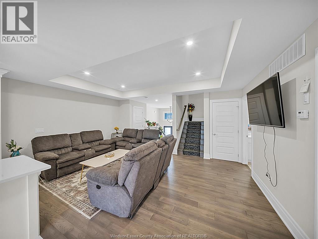 151 Reed Street, Essex, Ontario  N8M 0B3 - Photo 8 - 25026565