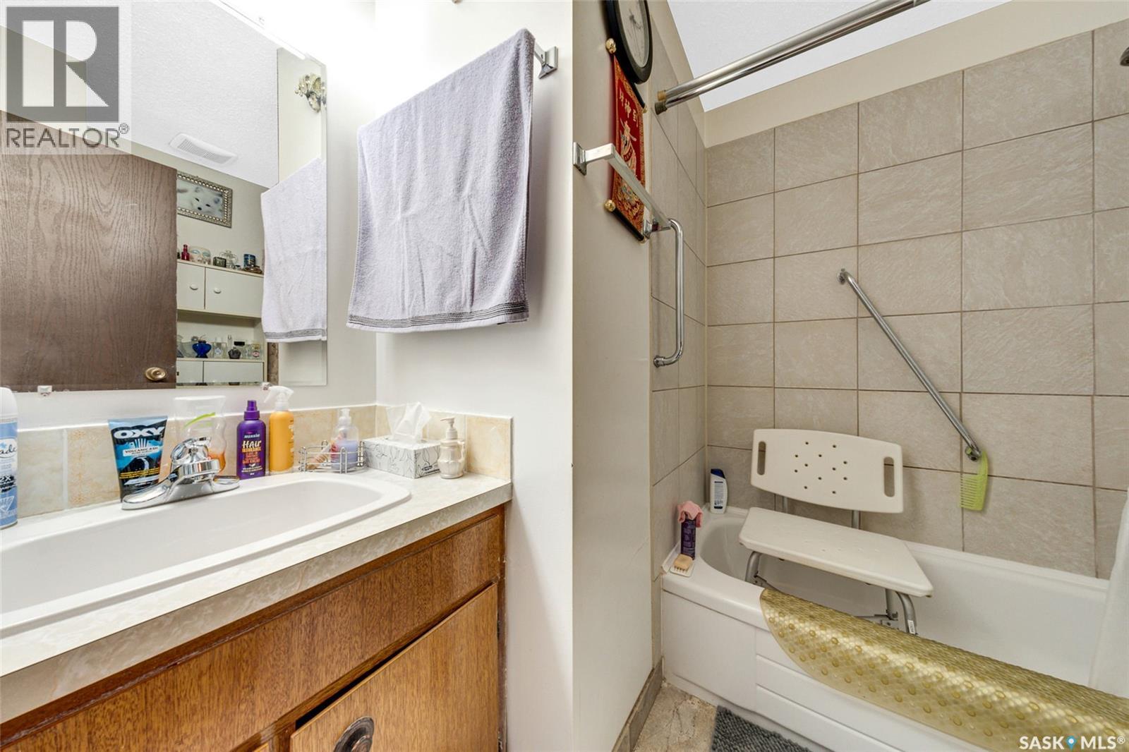 309 / 311 Y Avenue S, Saskatoon, Saskatchewan  S7M 3J6 - Photo 25 - SK021287