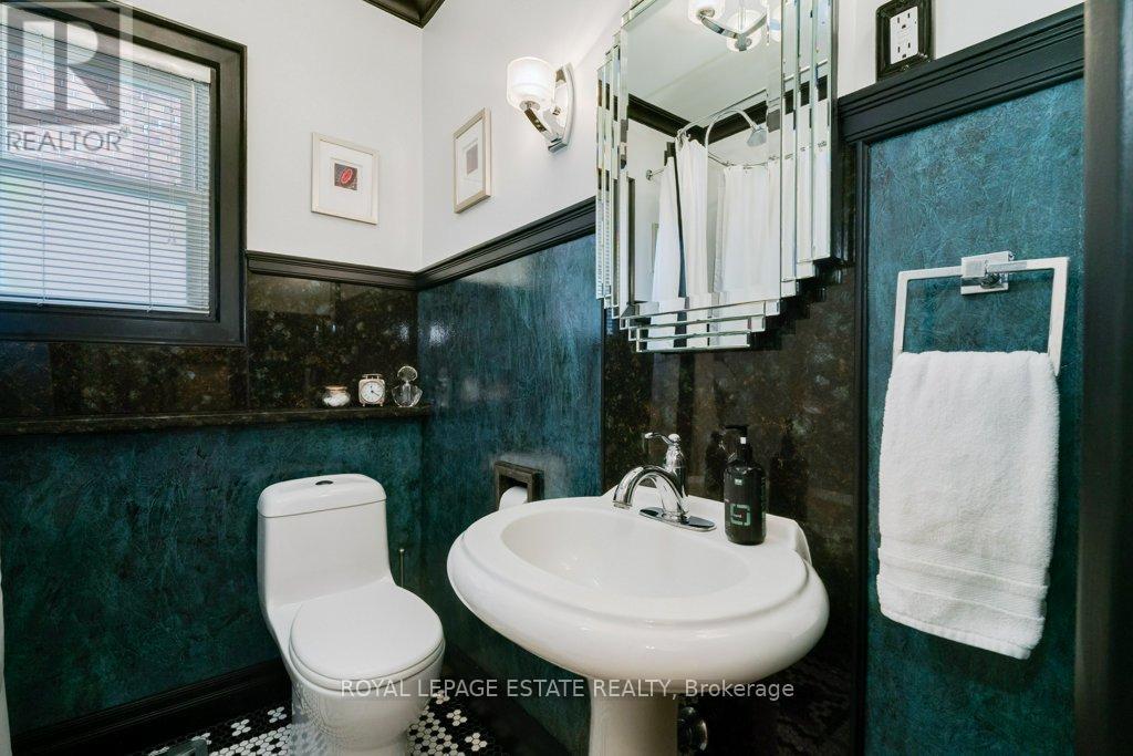 314 Scarborough Road, Toronto, Ontario  M4E 3M8 - Photo 24 - E12472932