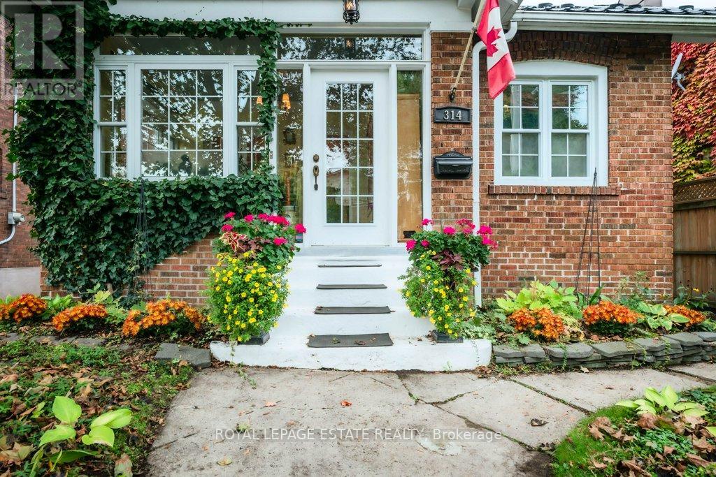 314 Scarborough Road, Toronto, Ontario  M4E 3M8 - Photo 44 - E12472932