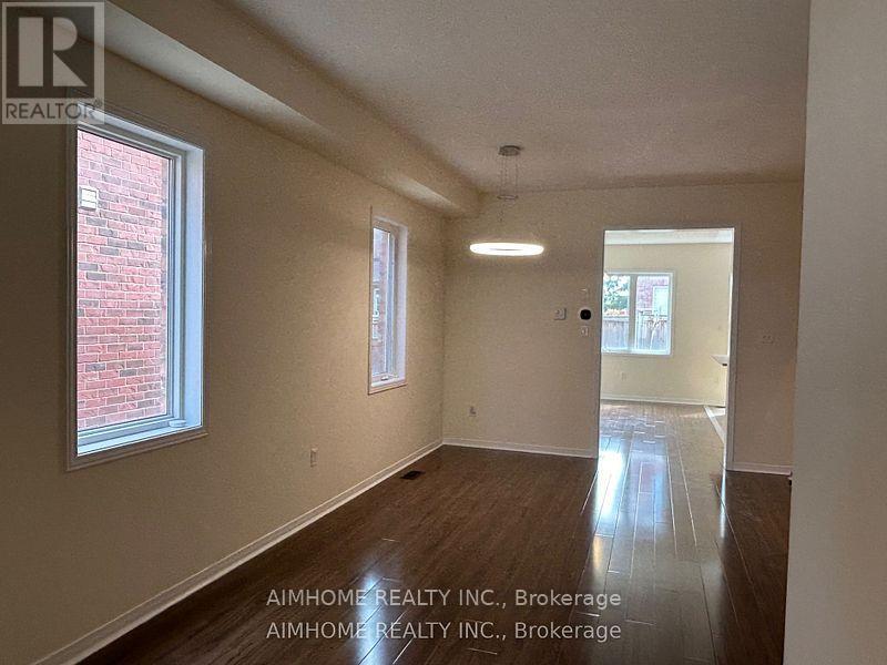 1255 Blencowe Crescent, Newmarket, Ontario  L3X 0C5 - Photo 10 - N12472927