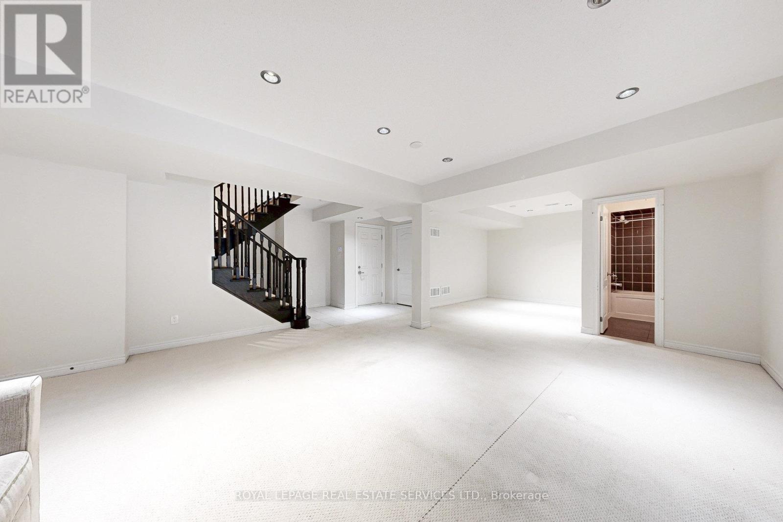 107 Rumsey Road, Vaughan (Patterson), Ontario  L6A 4L8 - Photo 34 - N12472928