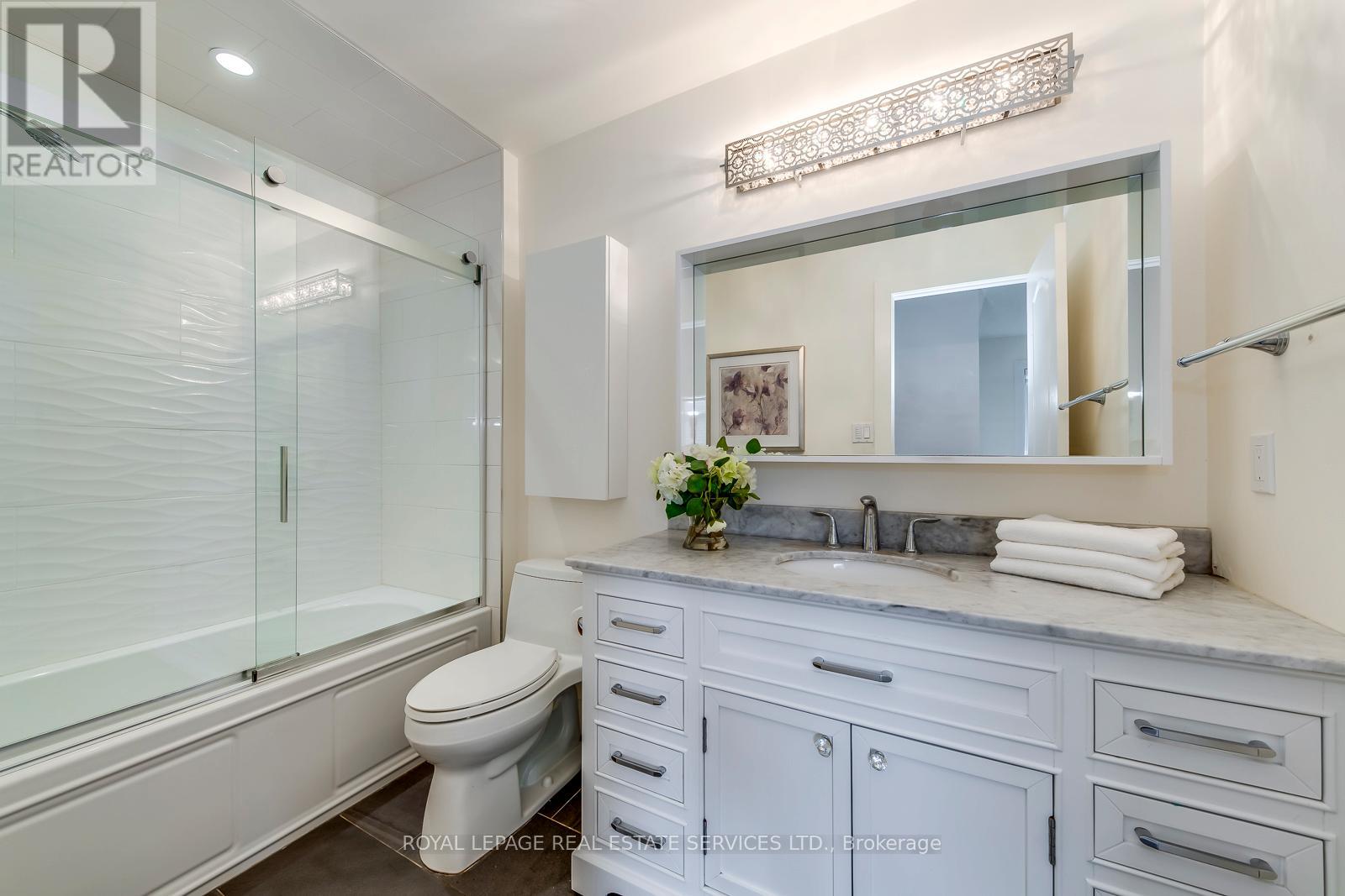 2101 Shady Glen Road, Oakville (Wm Westmount), Ontario  L6M 3P1 - Photo 25 - W12472912