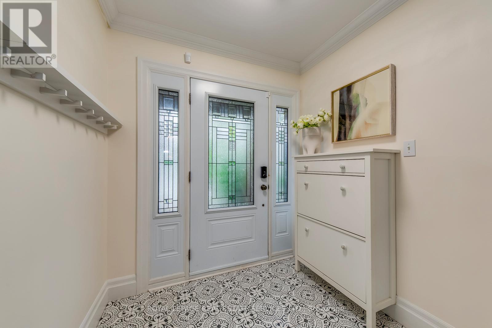 2101 Shady Glen Road, Oakville (Wm Westmount), Ontario  L6M 3P1 - Photo 4 - W12472912