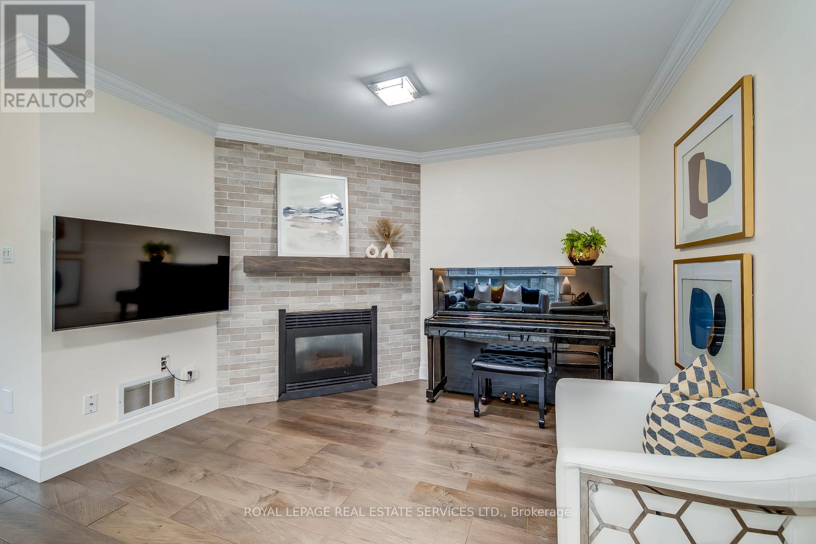 2101 Shady Glen Road, Oakville (Wm Westmount), Ontario  L6M 3P1 - Photo 7 - W12472912