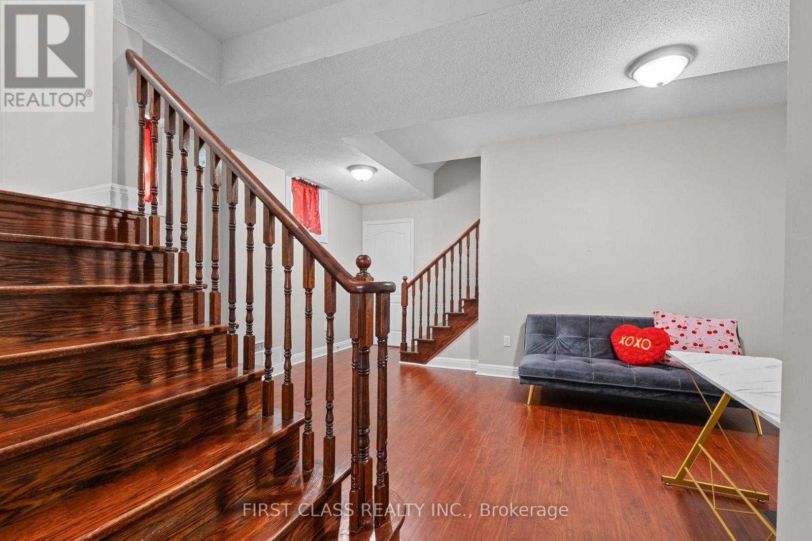 15 Belinda Drive, Brampton (Fletcher's Meadow), Ontario  L7A 2W7 - Photo 25 - W12472916