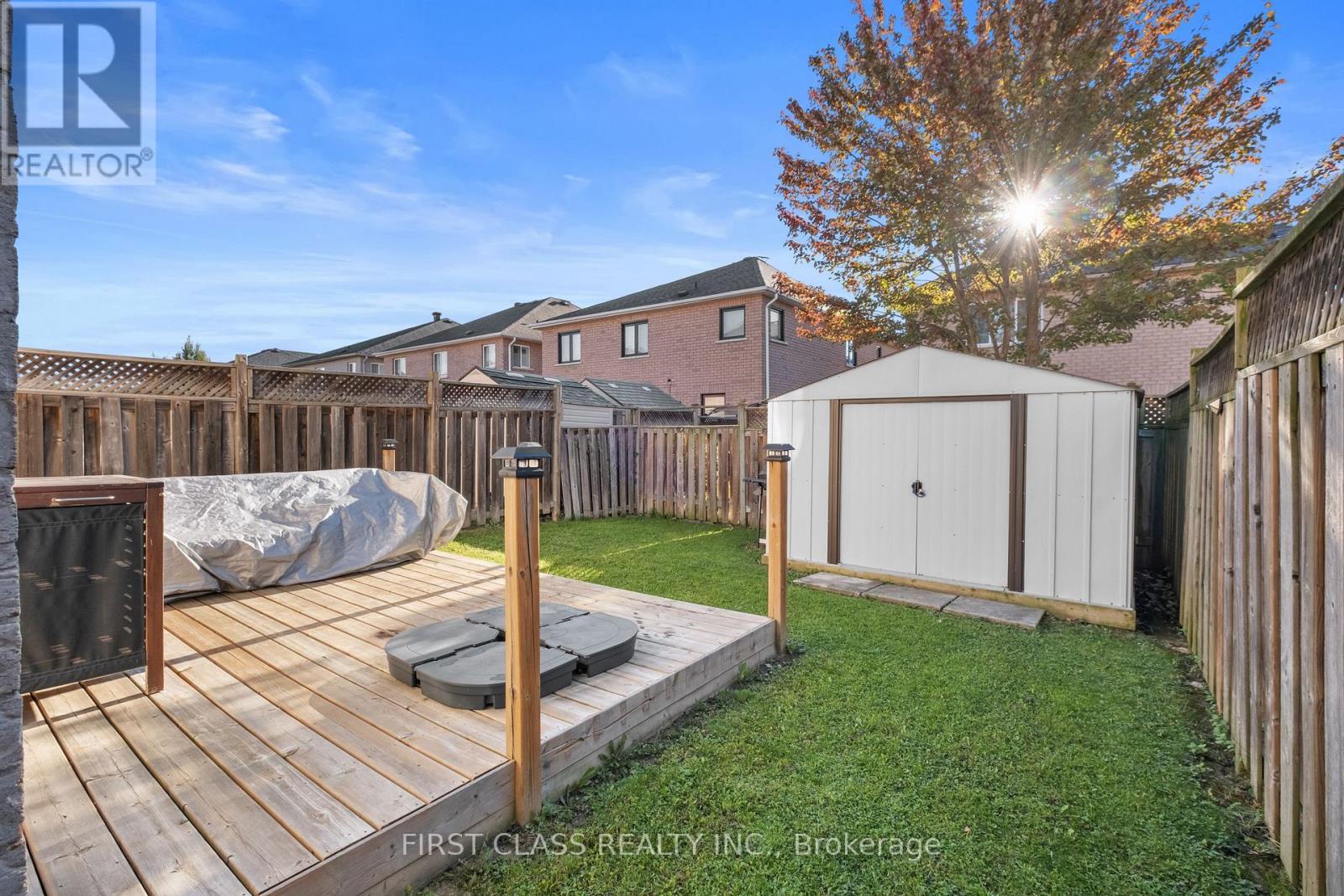 15 Belinda Drive, Brampton (Fletcher's Meadow), Ontario  L7A 2W7 - Photo 29 - W12472916