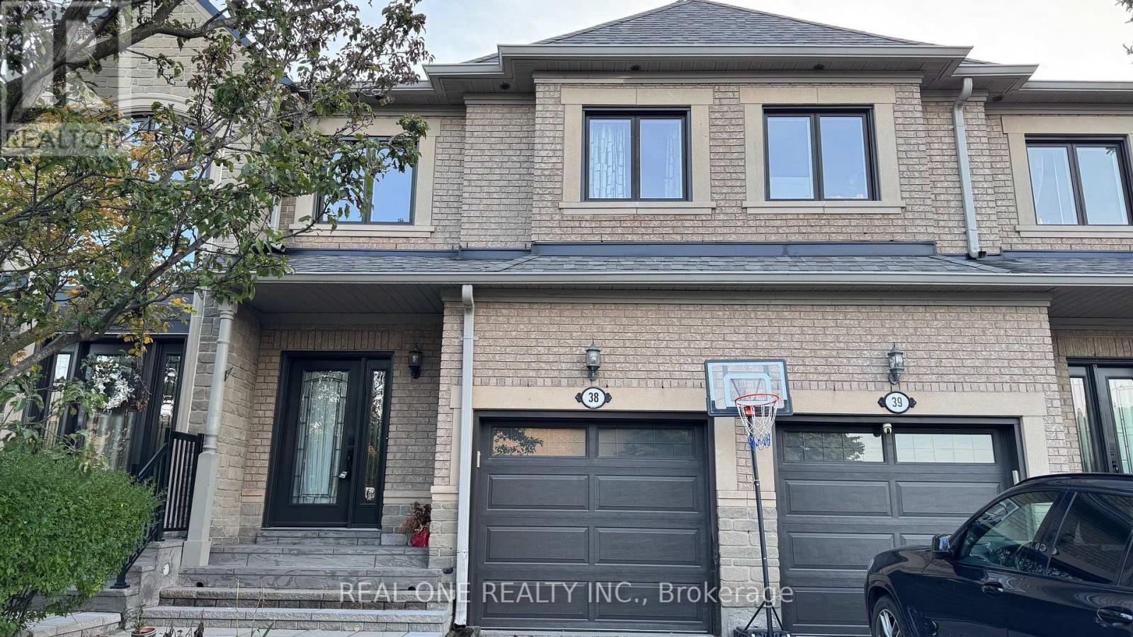 38 - 2250 Rockingham Drive, Oakville, Ontario  L6H 6J3 - Photo 3 - W12472918