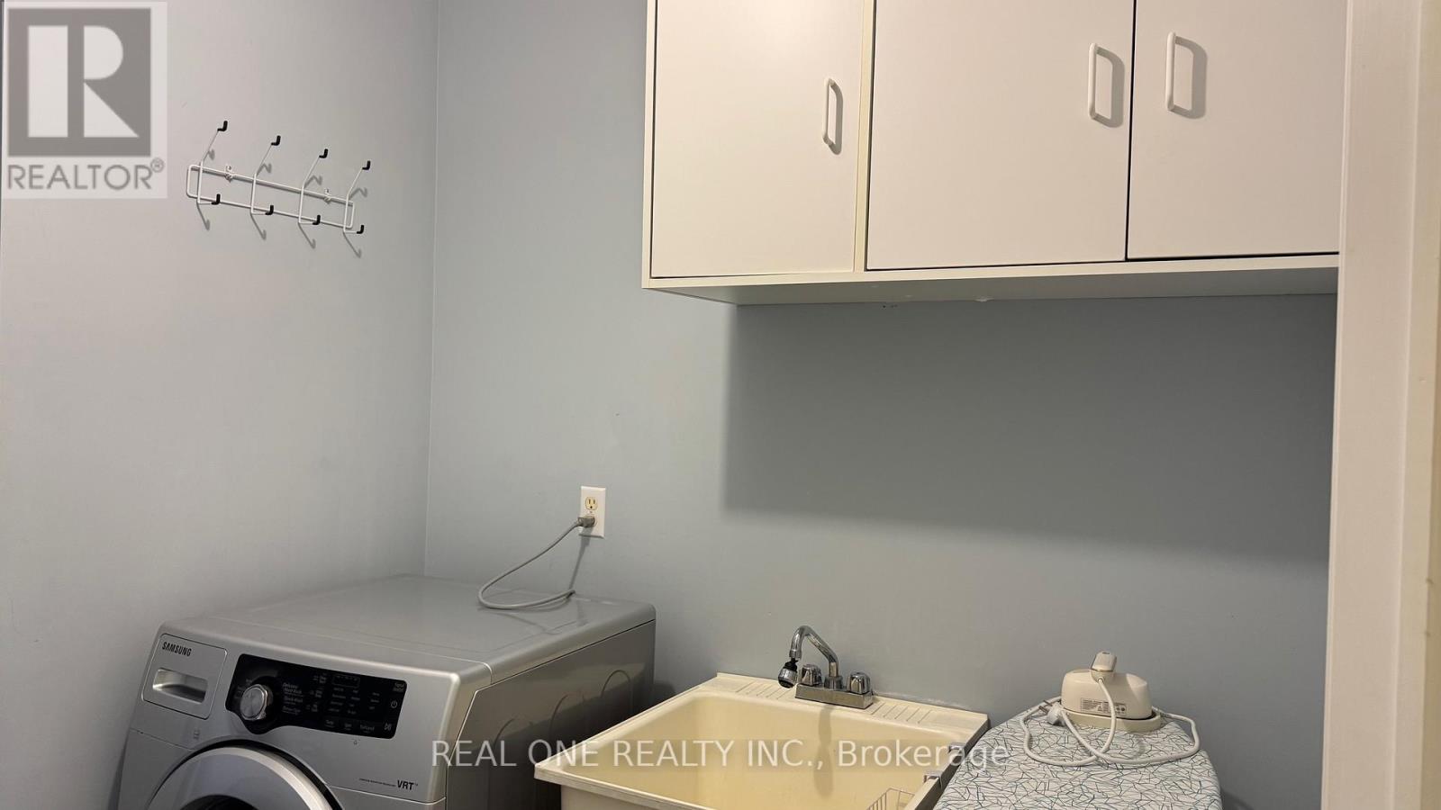 38 - 2250 Rockingham Drive, Oakville, Ontario  L6H 6J3 - Photo 32 - W12472918