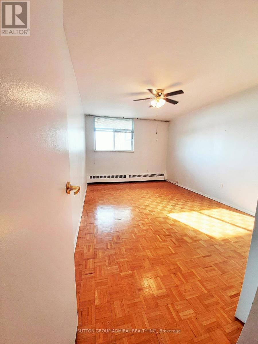 412 - 5 Frith Road S, Toronto, Ontario  M3N 2L5 - Photo 7 - W12472922