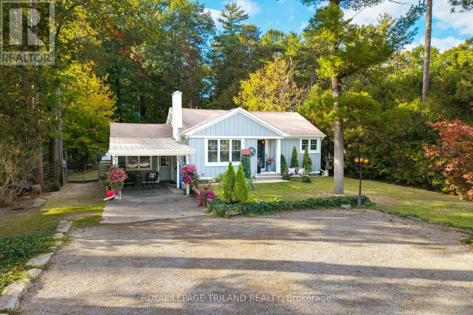 285 Ontario Street S, Lambton Shores, Ontario  N0M 1T0 - Photo 14 - X12472937