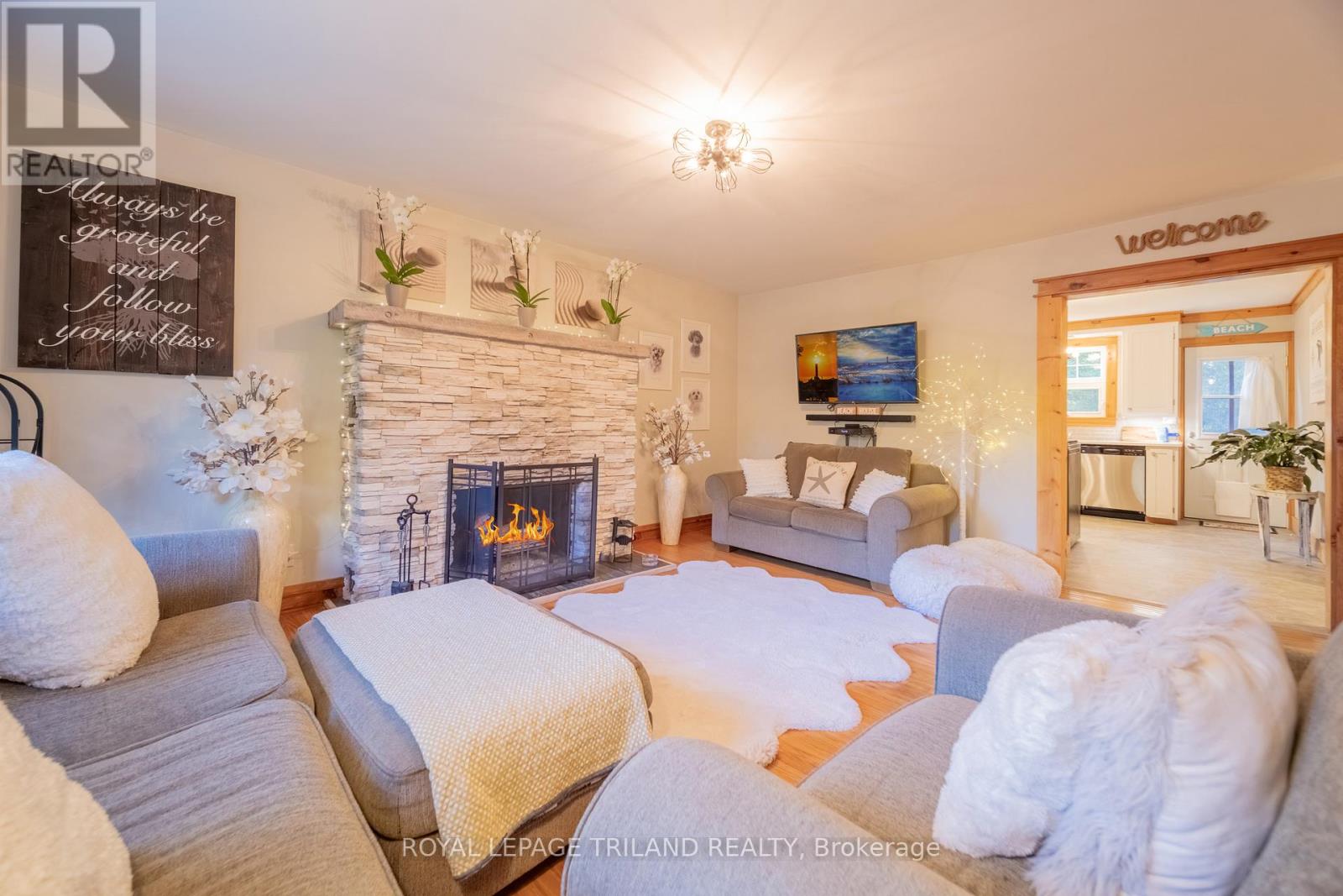 285 Ontario Street S, Lambton Shores, Ontario  N0M 1T0 - Photo 16 - X12472937