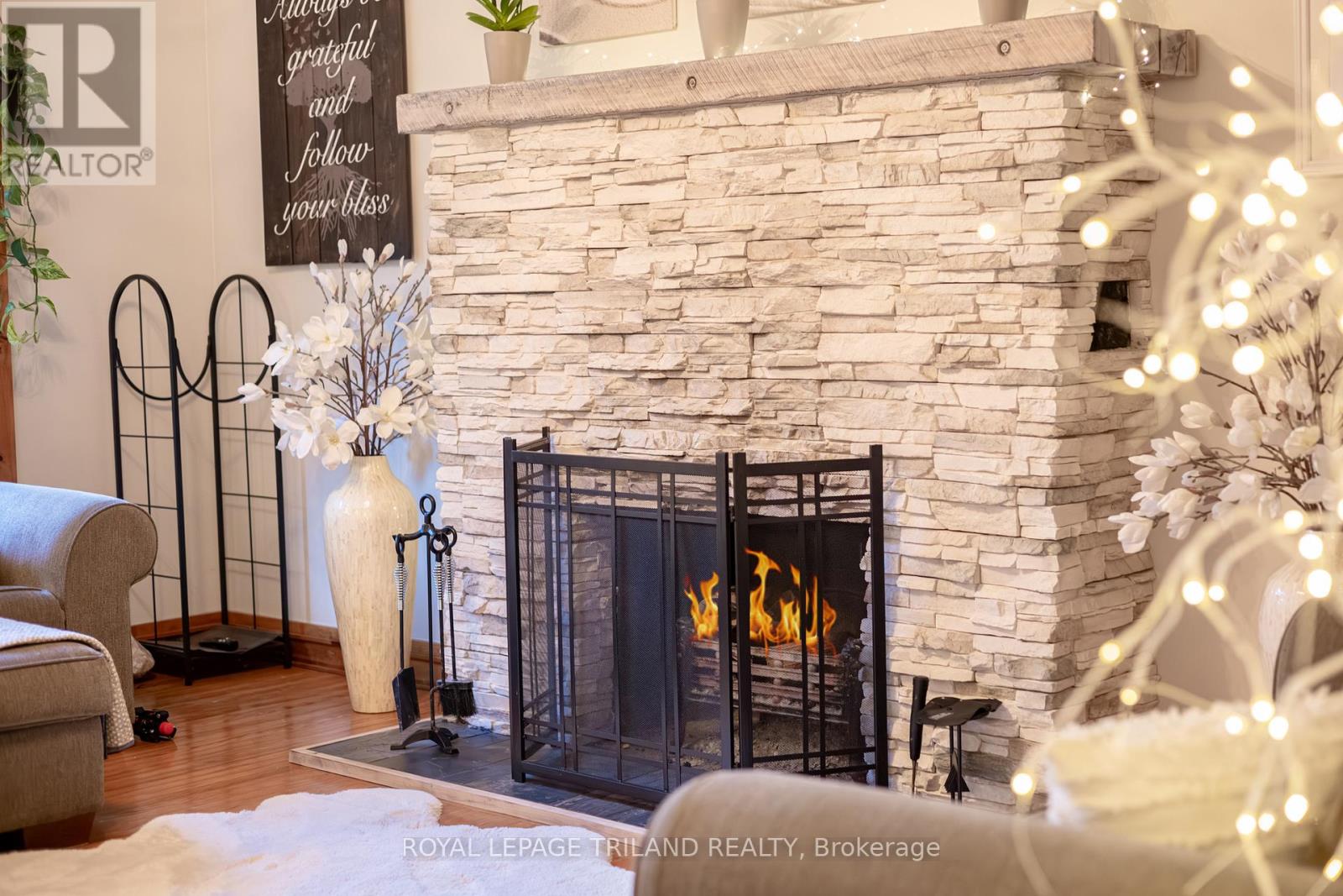 285 Ontario Street S, Lambton Shores, Ontario  N0M 1T0 - Photo 18 - X12472937