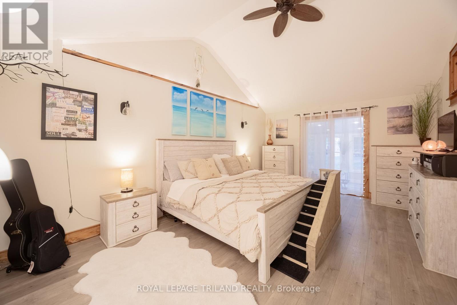285 Ontario Street S, Lambton Shores, Ontario  N0M 1T0 - Photo 25 - X12472937