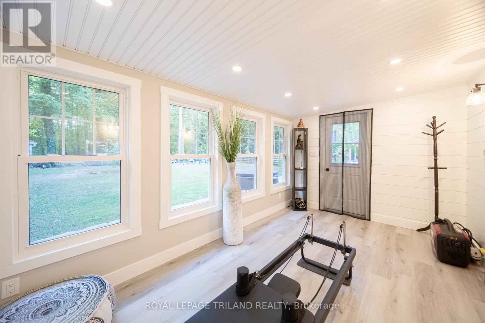285 Ontario Street S, Lambton Shores, Ontario  N0M 1T0 - Photo 29 - X12472937