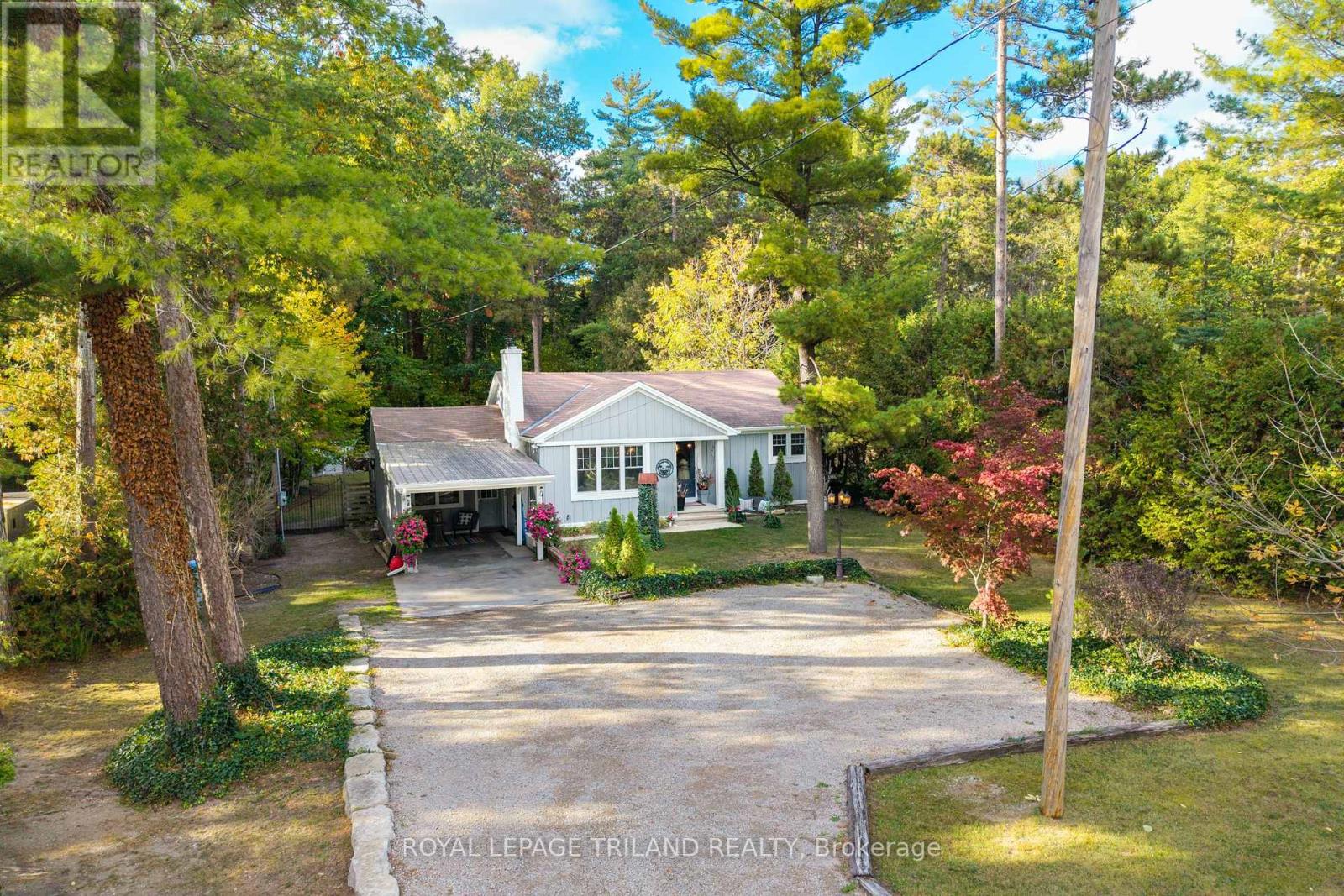 285 Ontario Street S, Lambton Shores, Ontario  N0M 1T0 - Photo 38 - X12472937