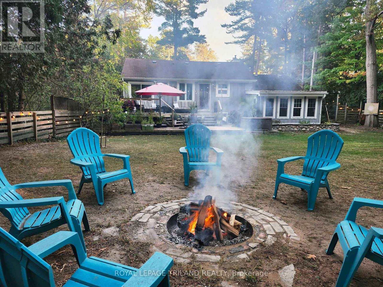 285 Ontario Street S, Lambton Shores, Ontario  N0M 1T0 - Photo 6 - X12472937