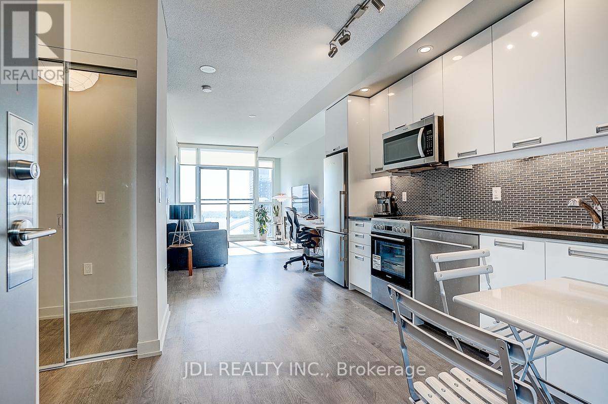 3702 - 99 John Street, Toronto, Ontario  M5V 0S6 - Photo 8 - C12435660