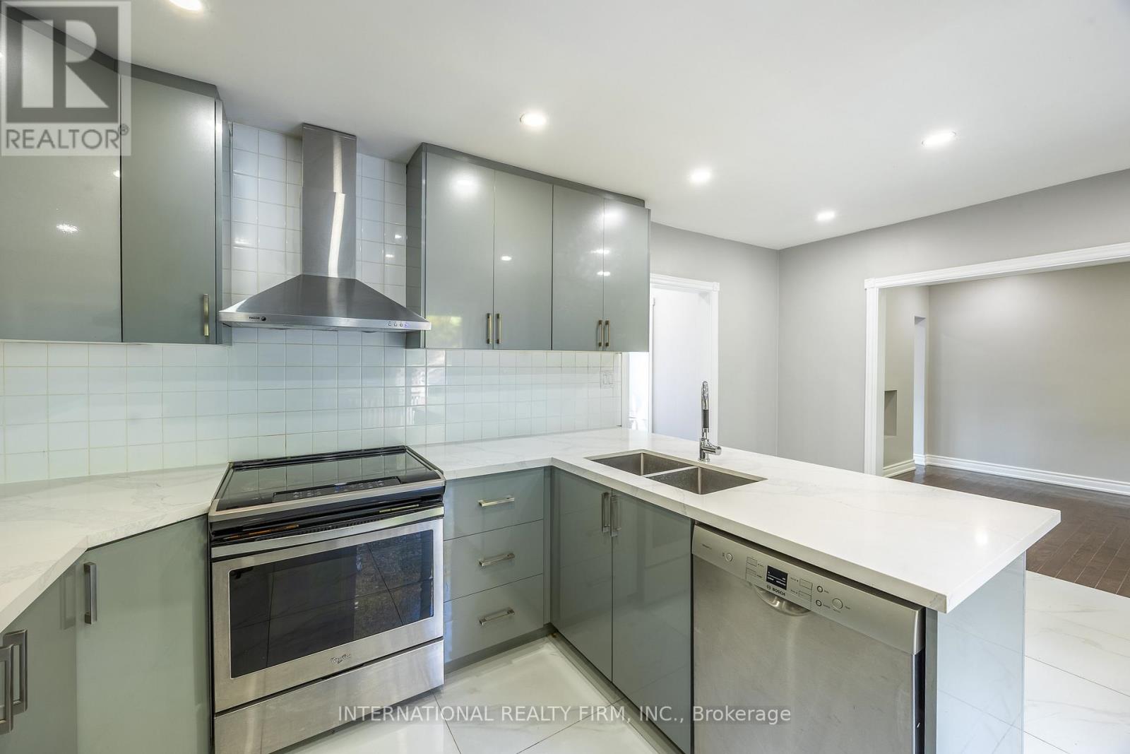 345 Park Road S, Oshawa, Ontario  L1J 4H6 - Photo 3 - E12469761