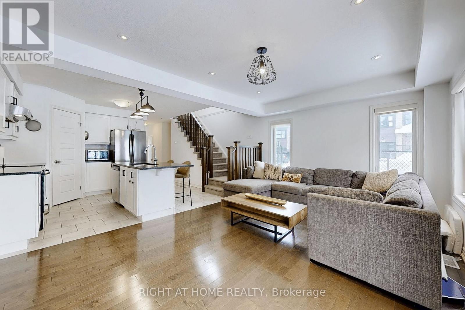 13 - 91 Poppy Drive E, Guelph, Ontario  N1L 0M6 - Photo 10 - X12472917