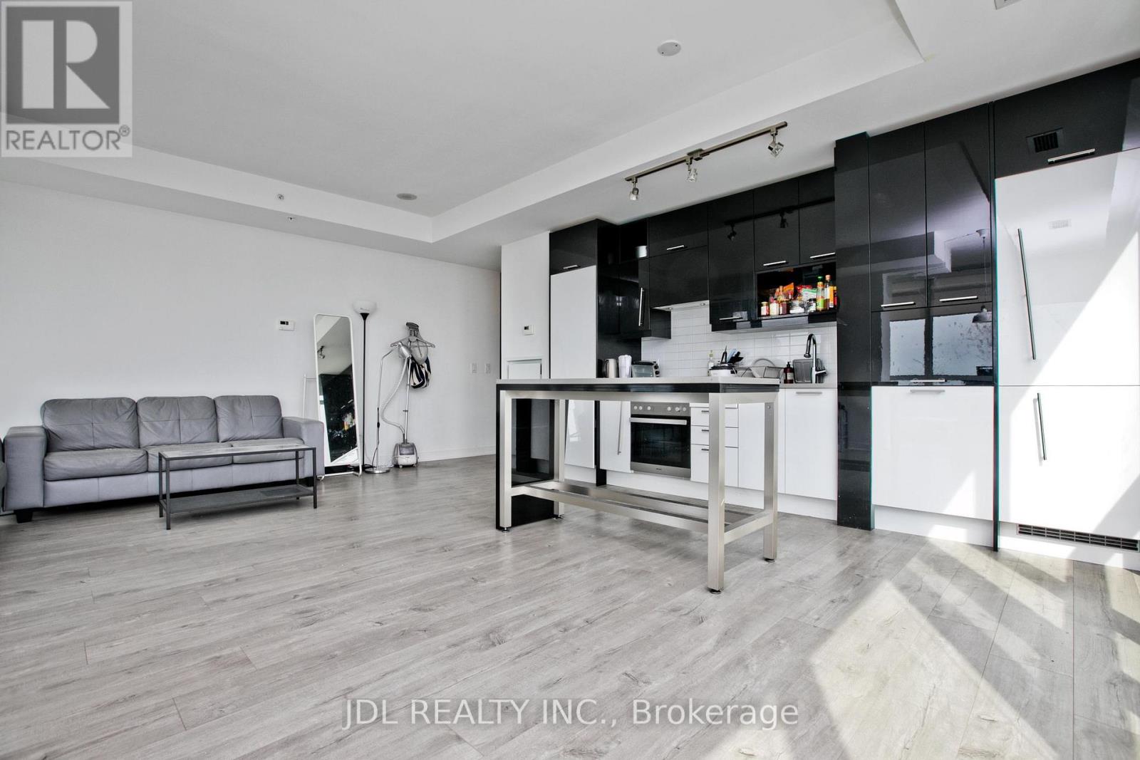3805 - 30 Nelson Street, Toronto, Ontario  M5V 0H5 - Photo 5 - C12472941