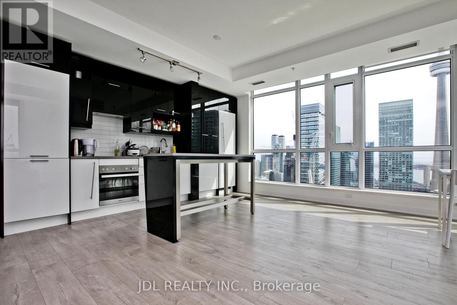 3805 - 30 Nelson Street, Toronto, Ontario  M5V 0H5 - Photo 7 - C12472941