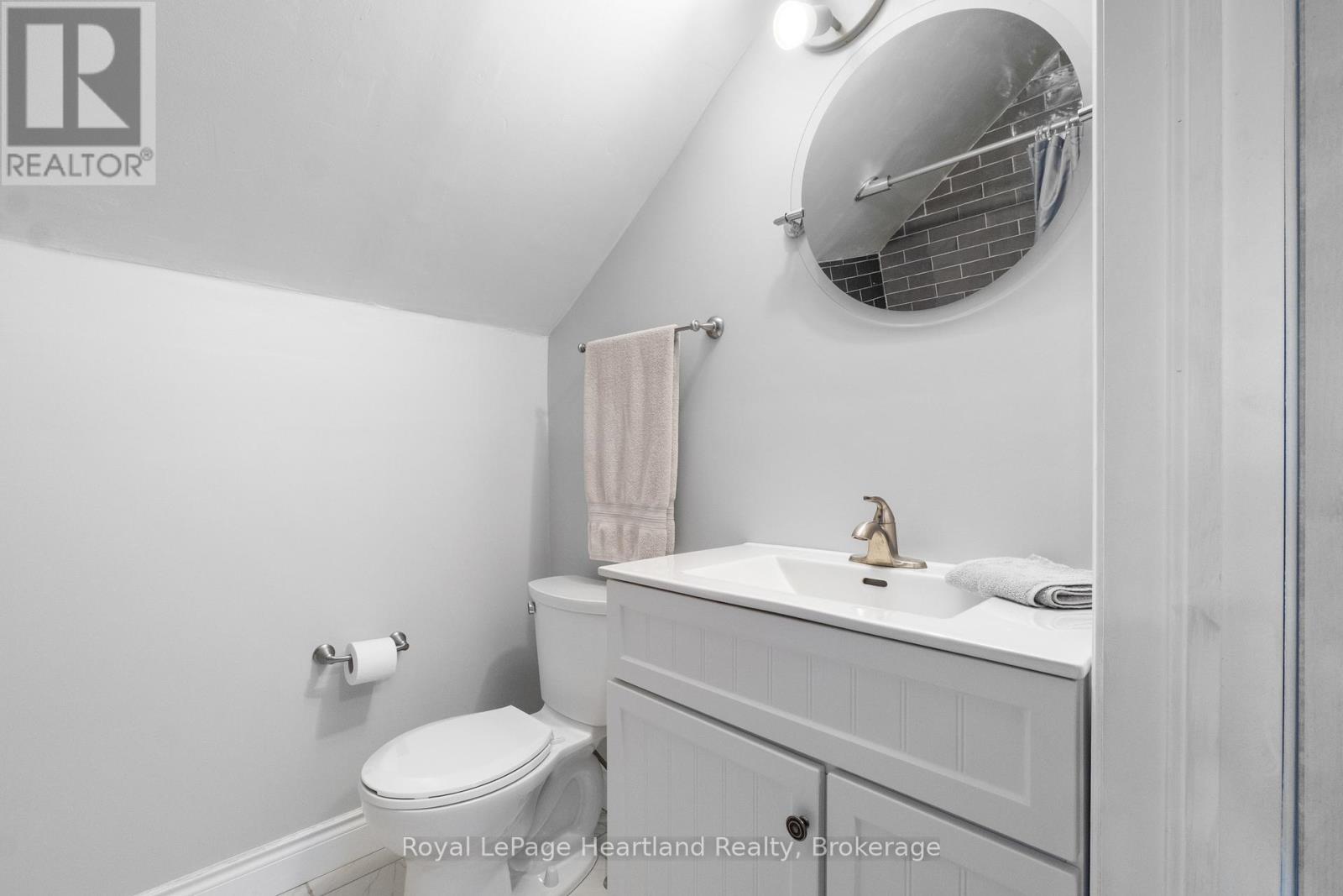 38480 Blyth Road, Ashfield-Colborne-Wawanosh, Ontario  N0M 1E0 - Photo 26 - X12472947