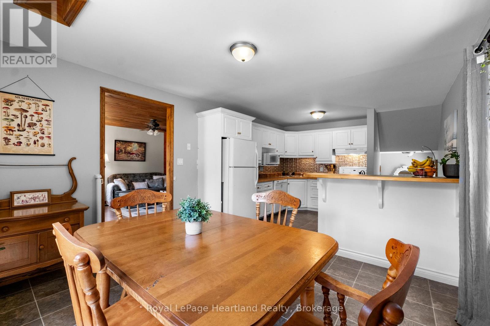38480 Blyth Road, Ashfield-Colborne-Wawanosh, Ontario  N0M 1E0 - Photo 4 - X12472947