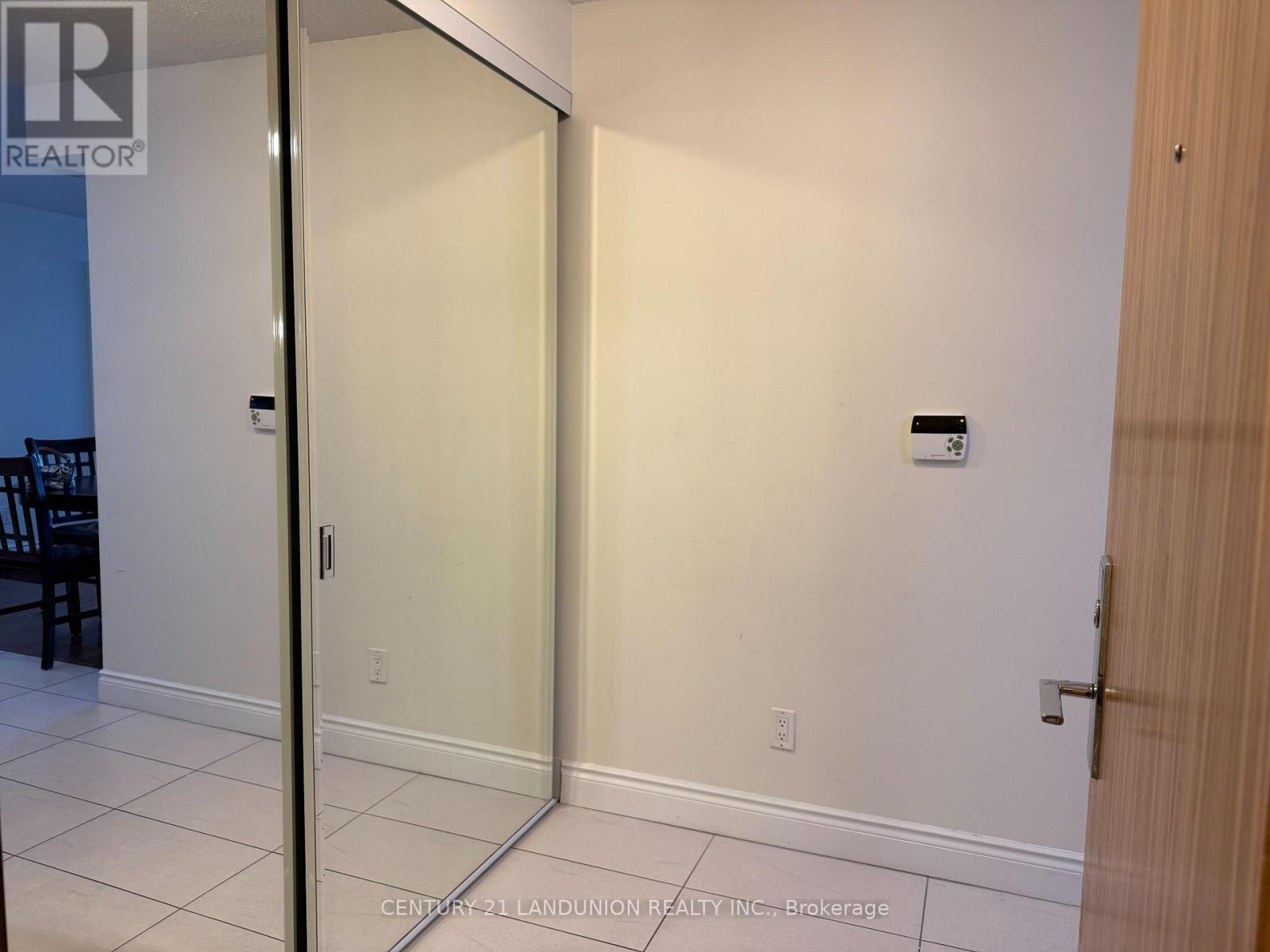 622 - 60 South Town Cenre Boulevard, Markham, Ontario  L6G 0C5 - Photo 6 - N12452636