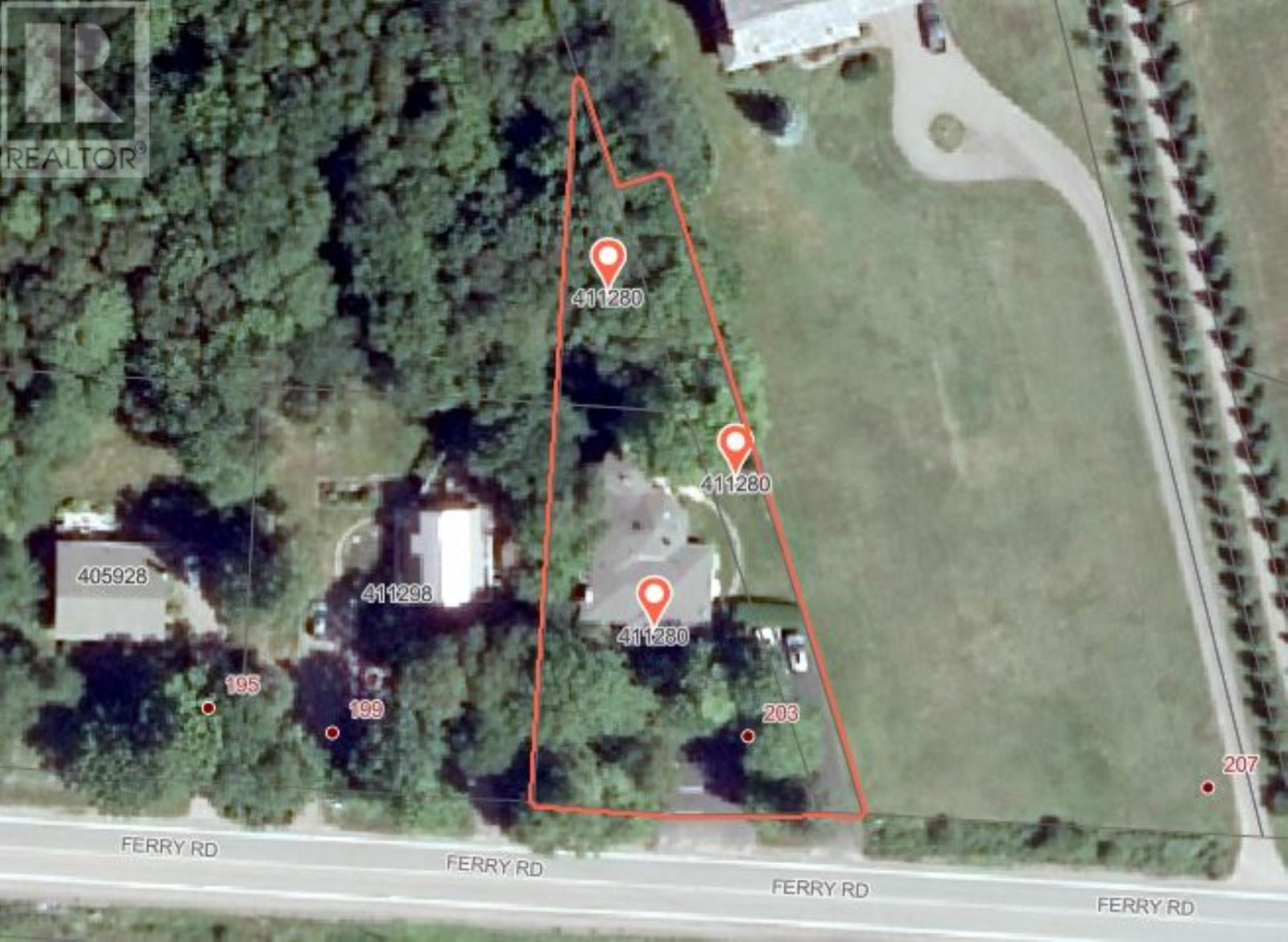 203 Ferry Road, Cornwall, Prince Edward Island  C0A 1H4 - Photo 4 - 202526239