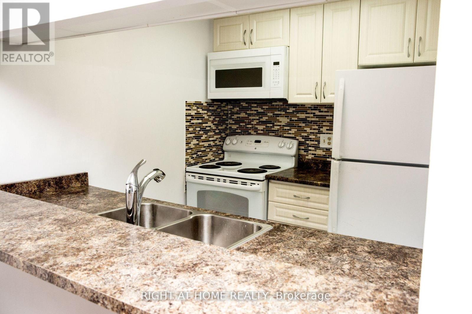 1104 - 7 Bishop Avenue, Toronto, Ontario  M2M 4J4 - Photo 2 - C12472953
