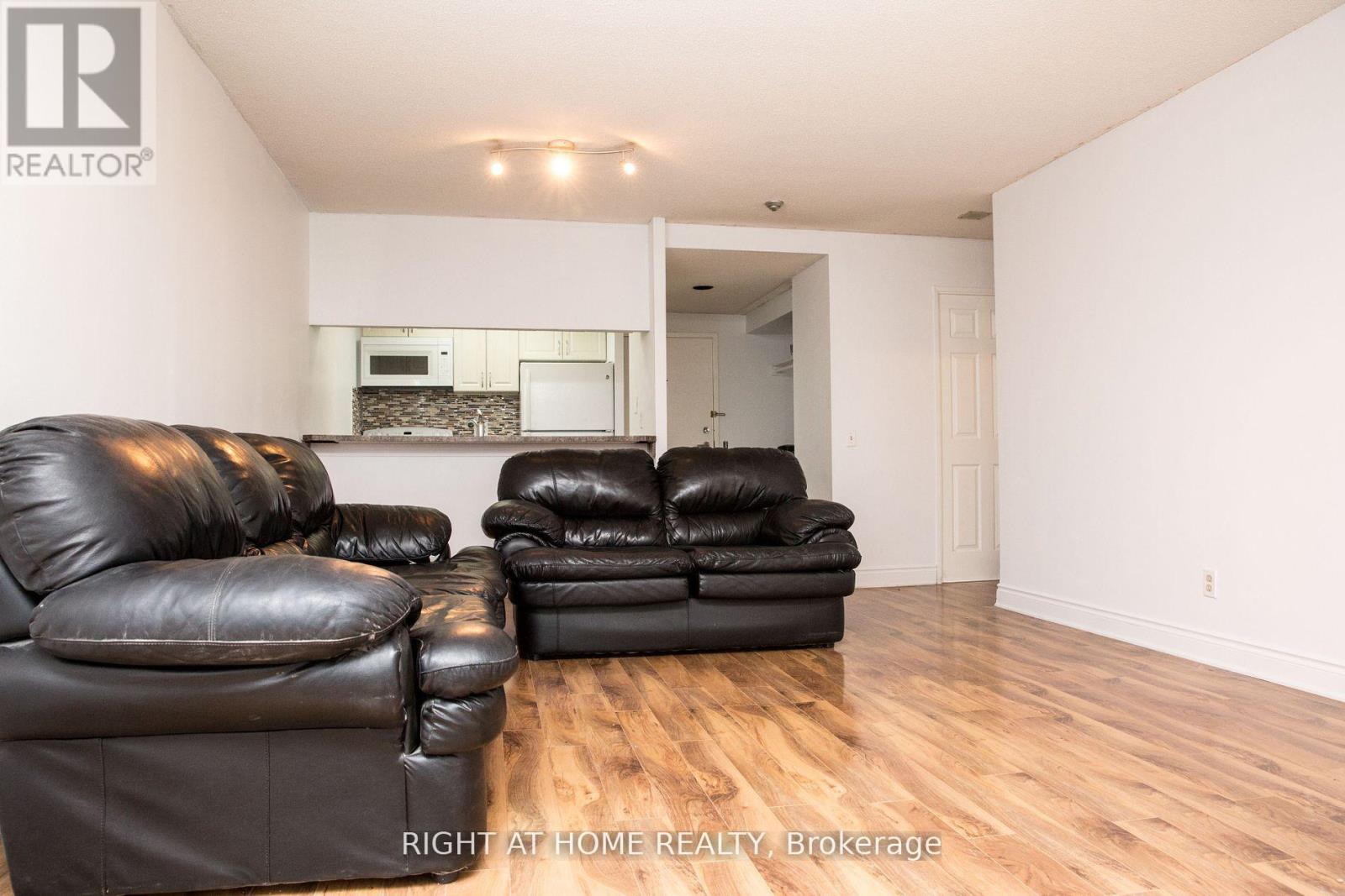 1104 - 7 Bishop Avenue, Toronto, Ontario  M2M 4J4 - Photo 5 - C12472953