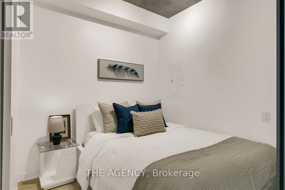 512 - 39 Brant Street, Toronto, Ontario  M5V 2L9 - Photo 16 - C12472954