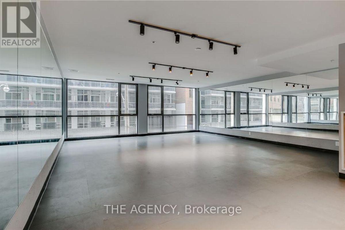 512 - 39 Brant Street, Toronto, Ontario  M5V 2L9 - Photo 20 - C12472954