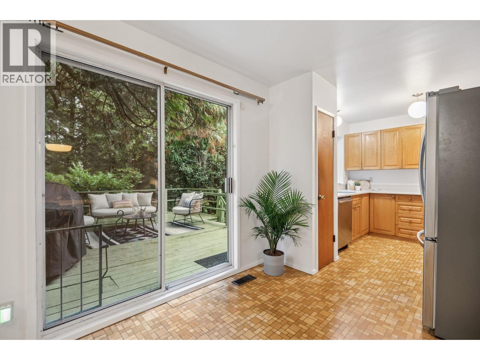 2174 Hoskins Road, North Vancouver, British Columbia  V7J 3A3 - Photo 16 - R3060134