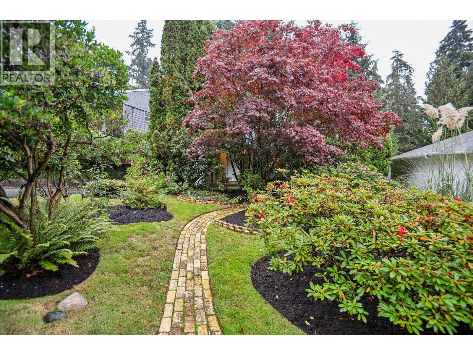 2174 Hoskins Road, North Vancouver, British Columbia  V7J 3A3 - Photo 37 - R3060134