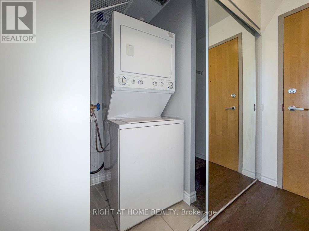 509 - 3865 Lake Shore Boulevard W, Toronto, Ontario  M8W 0A2 - Photo 20 - W12472944