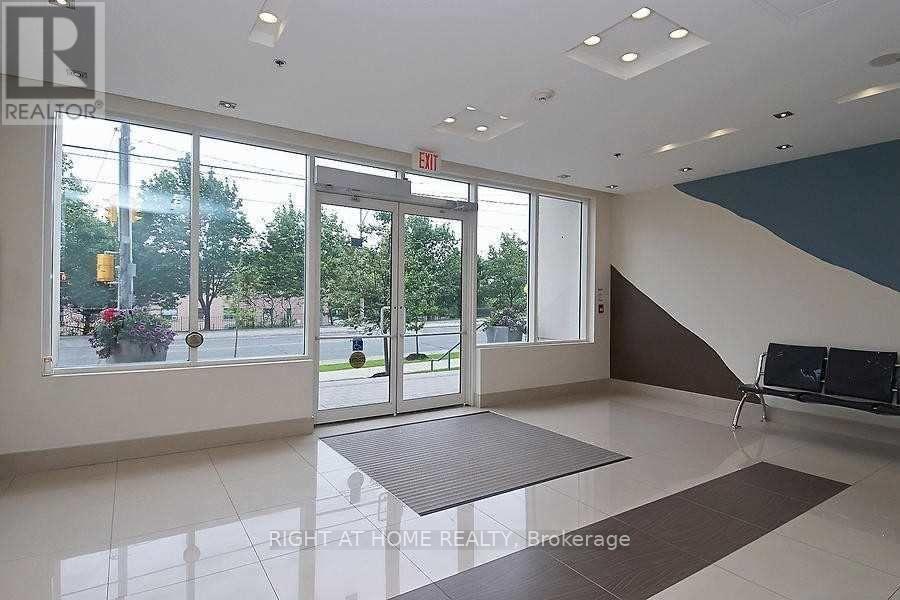 509 - 3865 Lake Shore Boulevard W, Toronto, Ontario  M8W 0A2 - Photo 4 - W12472944