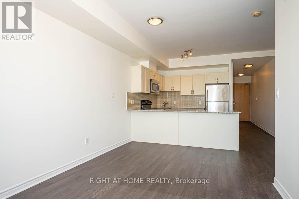 509 - 3865 Lake Shore Boulevard W, Toronto, Ontario  M8W 0A2 - Photo 8 - W12472944