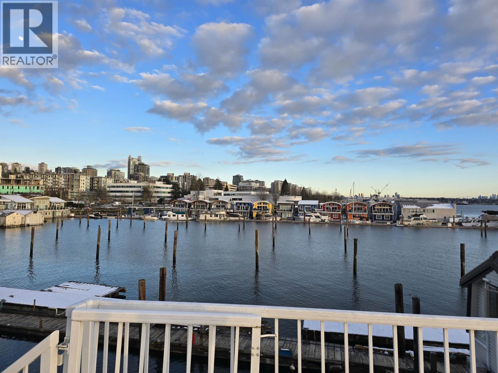 Gnb20 415 W Esplanade, North Vancouver, British Columbia  V7M 1A6 - Photo 13 - R3035037