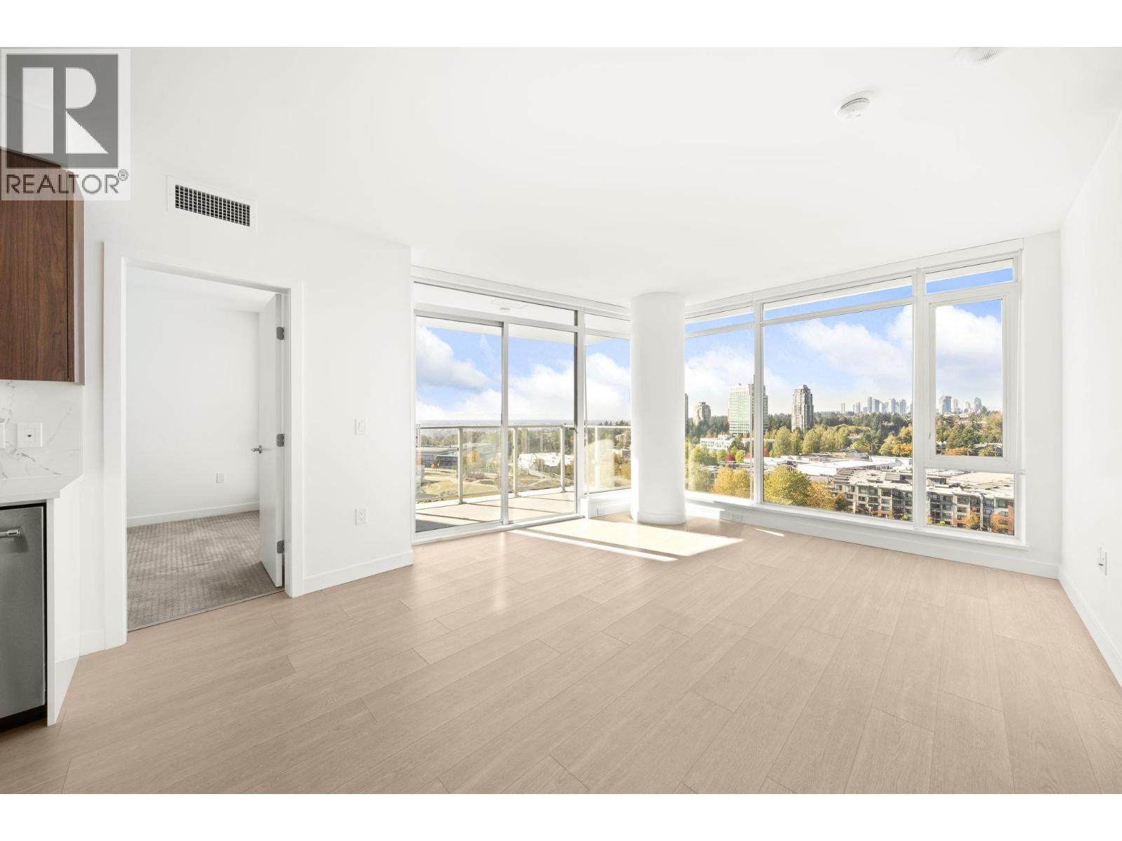 1101 7683 Park Crescent, Burnaby, British Columbia  V3N 0J4 - Photo 4 - R3048538