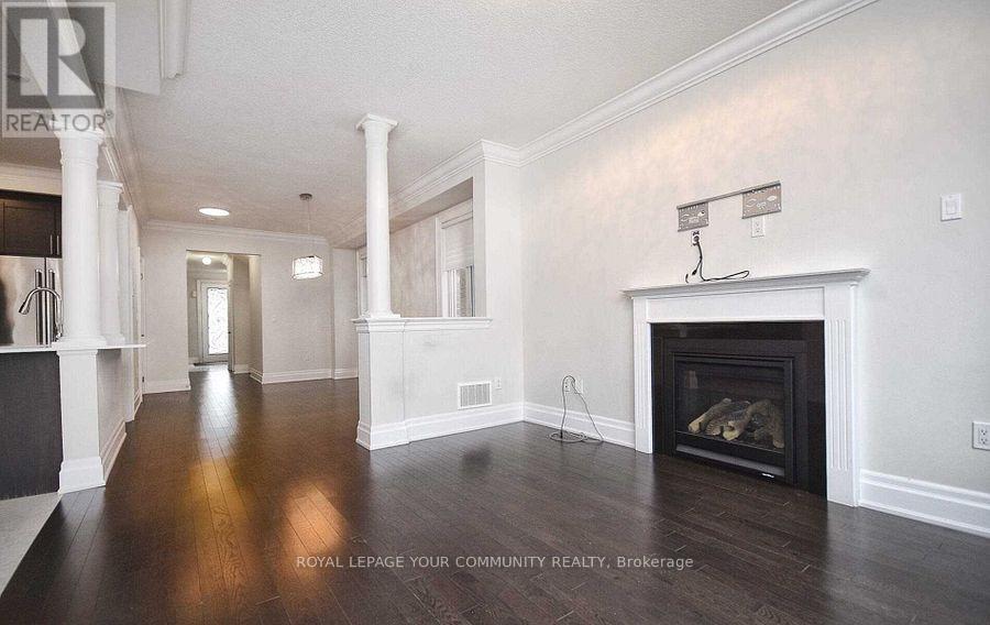 590 Sweetwater Crescent, Newmarket, Ontario  L3X 0H6 - Photo 15 - N12472962